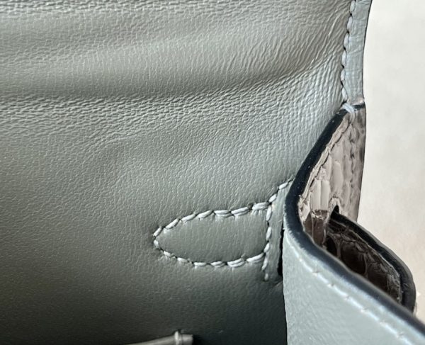 Kelly Mini Alligator Gris Tourterelle (81) Palladium Hardware - Image 6
