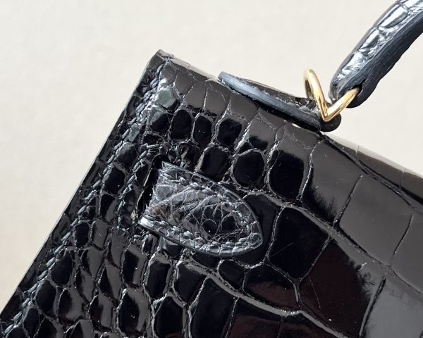 Kelly Mini Alligator Nior (89) Gold Hardware - Image 10