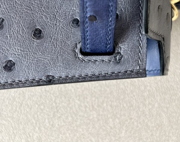 Kelly Mini HSS Ostrich Gris Agate(82) And Bleu Iris(77)Gold Hardware - Image 5