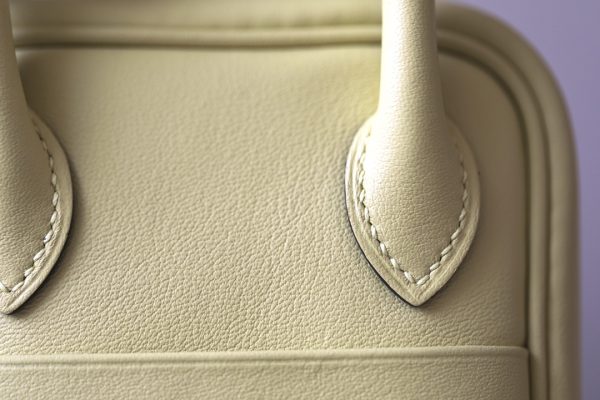 Lindy Mini Swift Jaune Poussin (1Z) Gold Hardware - Image 9