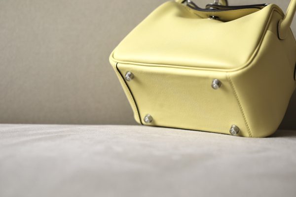 Lindy Mini Swift Jaune Poussin (1Z) Palladium Hardware - Image 4