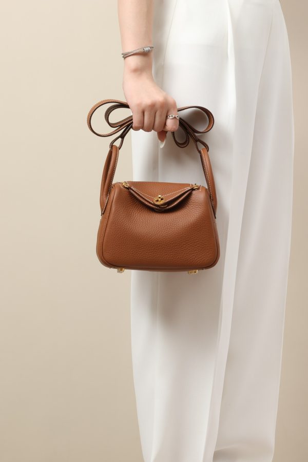 Lindy Mini Clemence Gold (37) Gold Hardware - Image 3