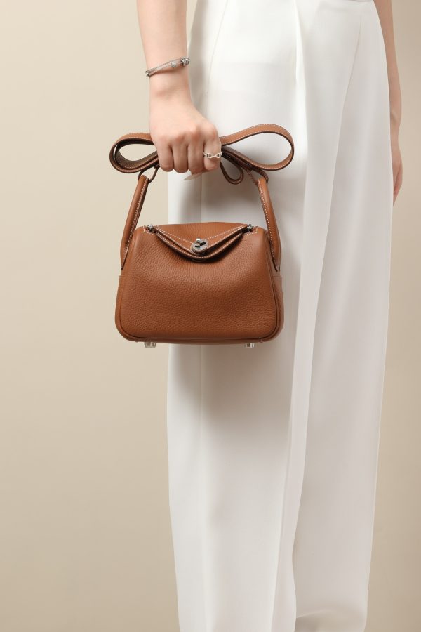 Lindy Mini Clemence Mini Gold (37) Palladium Hardware - Image 5