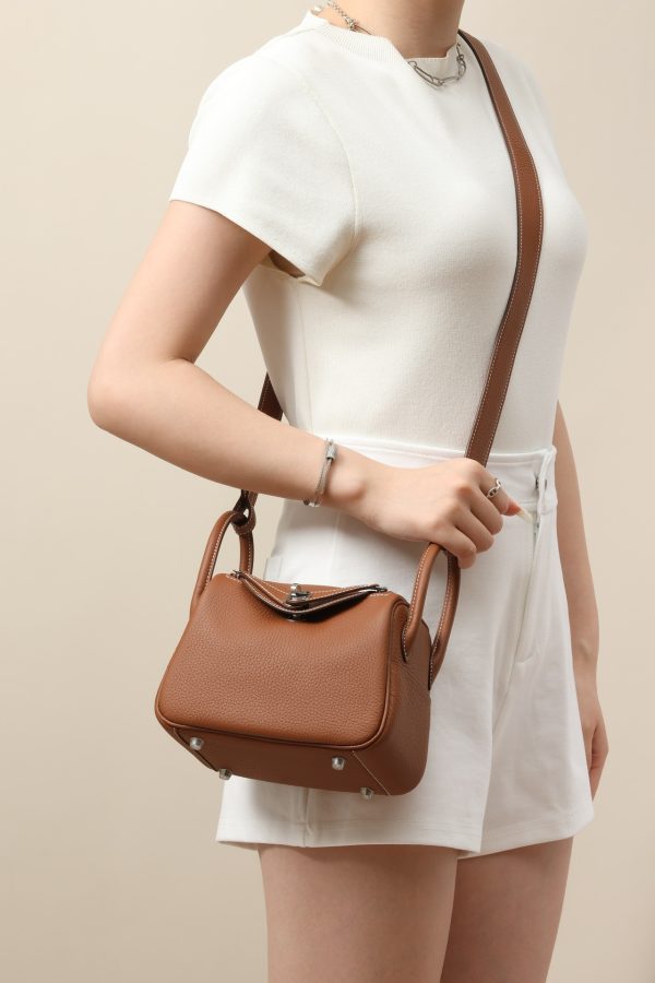 Lindy Mini Clemence Mini Gold (37) Palladium Hardware - Image 4