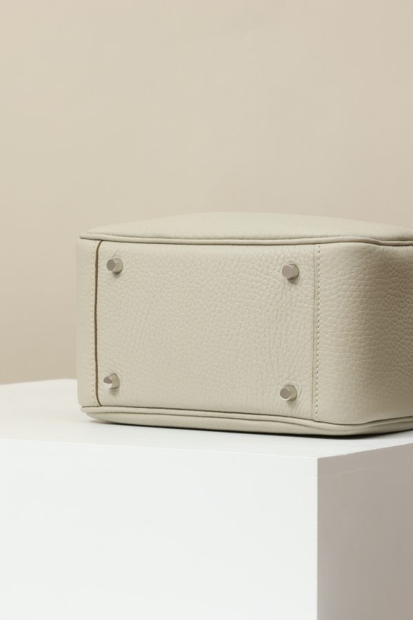 Lindy Mini Clemence Beton (8L) Palladium Hardware - Image 6