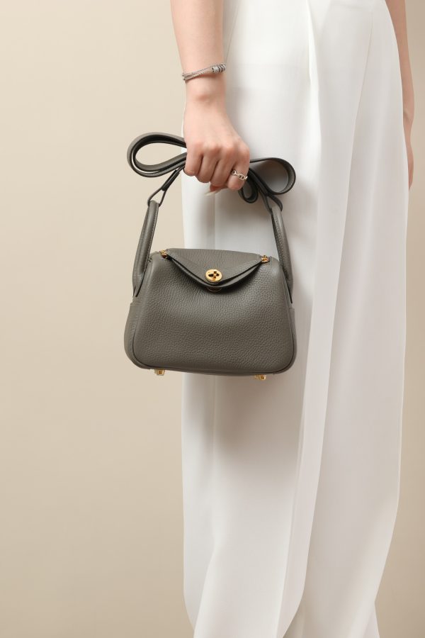 Lindy Clemence Gris Meyer (0L) Gold Hardware - Image 8