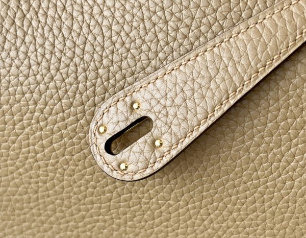 Lindy 26 Clemence Sesame (2S) Gold Hardware - Image 9