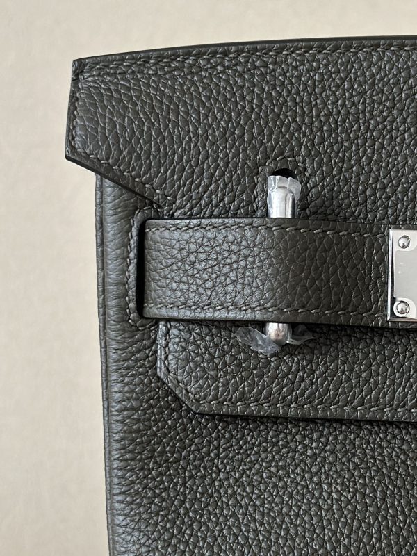 Birkin Hac a Dos PM Backpack Togo Vert Gris (C6) Palladium Hardware - Image 11