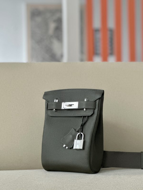 Birkin Hac a Dos PM Backpack Togo Vert Gris (C6) Palladium Hardware - Image 3