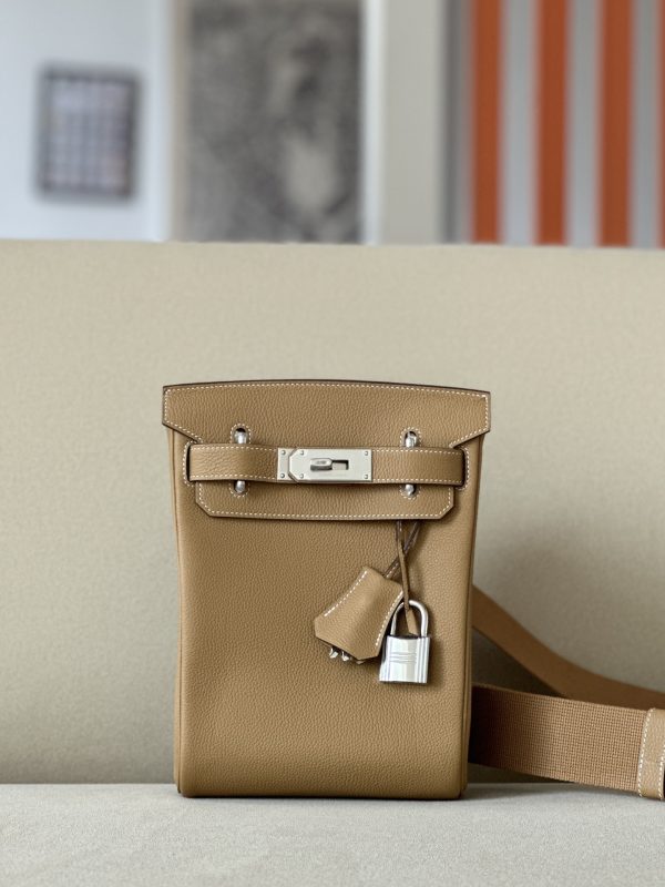 Birkin Hac a Dos PM Backpack Togo Biscuit (4B) Palladium Hardware