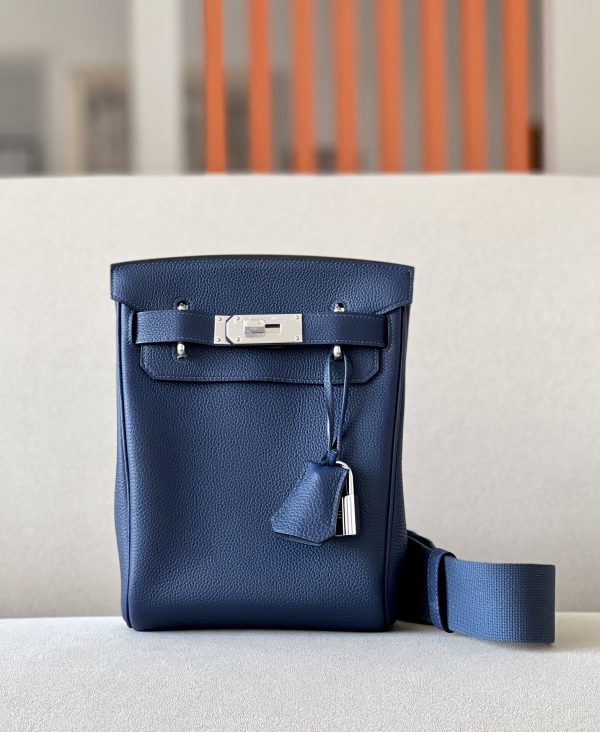 Birkin Hac a Dos PM Backpack Togo Blue Saphir (73) Palladium Hardware