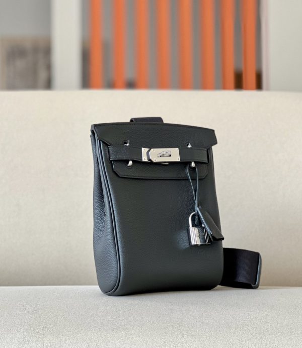 Birkin Hac a Dos PM Backpack Togo Nior (89) Palladium Hardware - Image 2