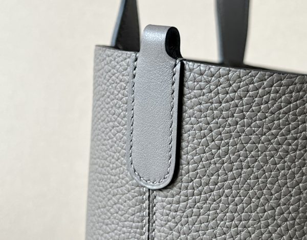 Hermes In-The-Loop 18 Swift Etain (8F) Gold Hardware - Image 5