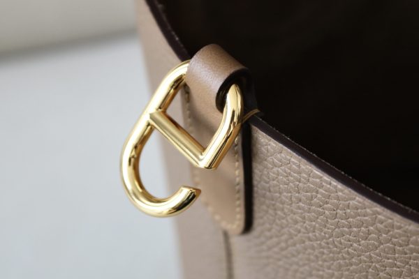 Hermes In-The-Loop 18 Swift Alezan (3G) Gold Hardware - Image 9