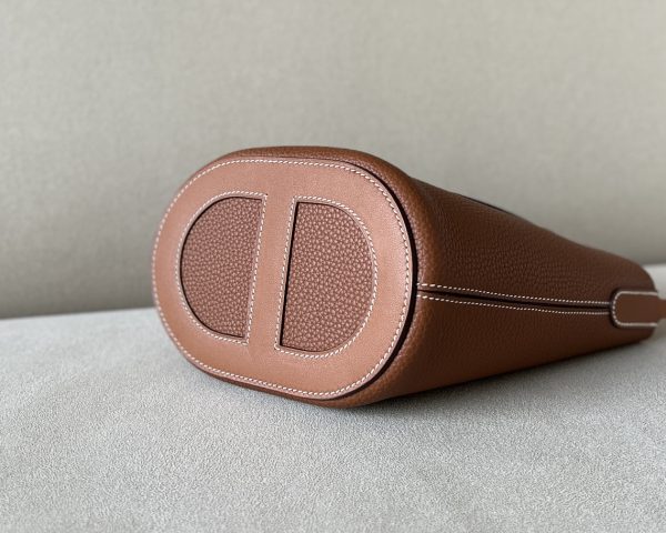 Hermes In-The-Loop 18 Swift Gold (37) Gold Hardware - Image 8