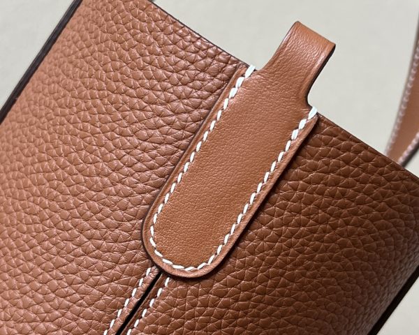 Hermes In-The-Loop 18 Swift Gold (37) Gold Hardware - Image 6