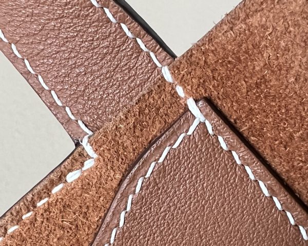 Hermes In-The-Loop 18 Swift Gold (37) Gold Hardware - Image 3