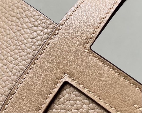 Hermes In-The-Loop 18 Swift Chai (0M) Palladium Hardware - Image 7