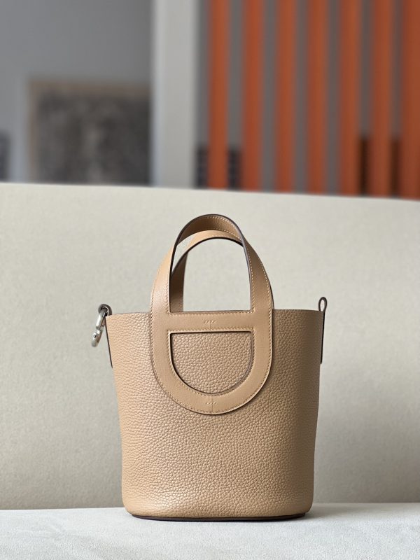 Hermes In-The-Loop 18 Swift Chai (0M) Palladium Hardware