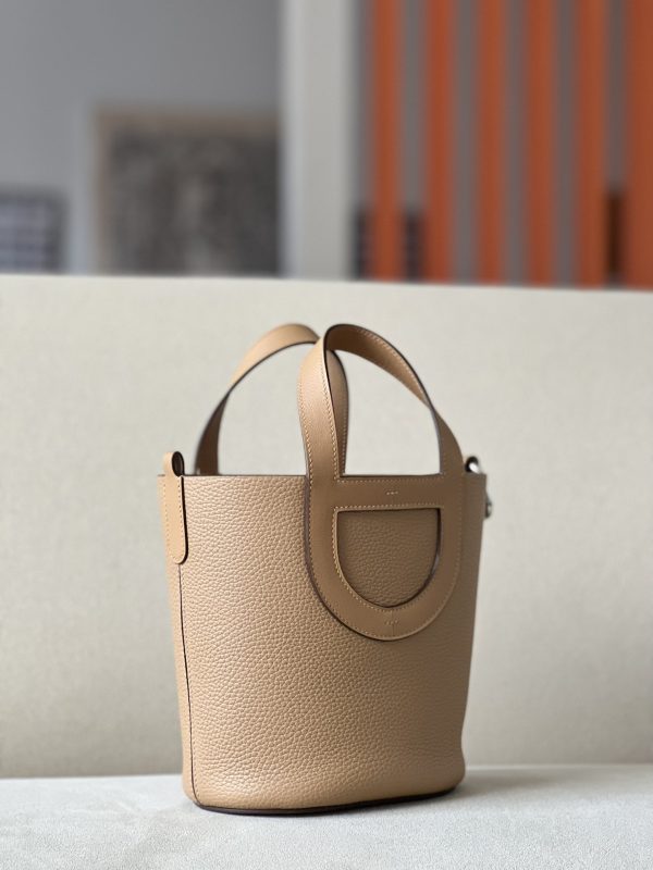 Hermes In-The-Loop 18 Swift Chai (0M) Palladium Hardware - Image 3