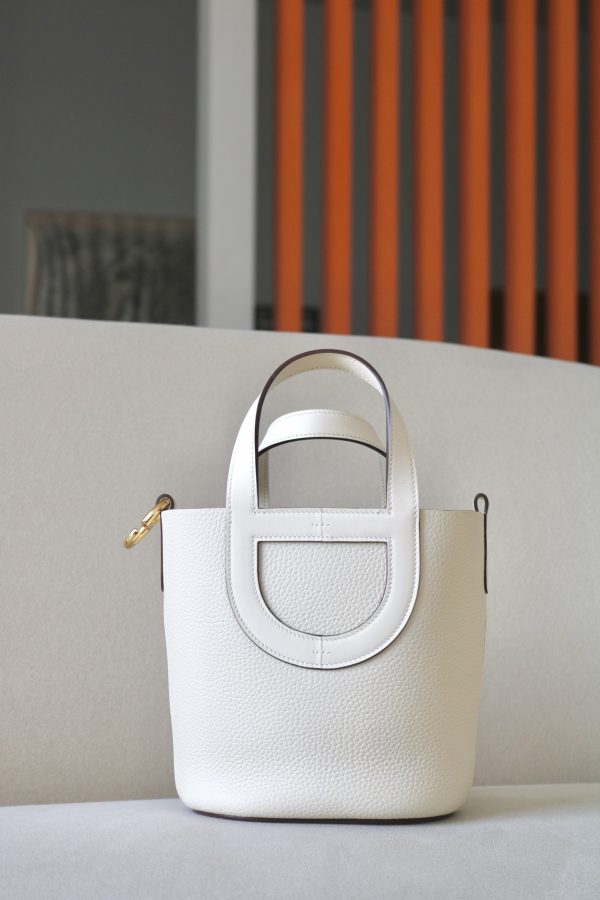 Hermes In-The-Loop 18 Swift Nata (I2) Gold Hardware