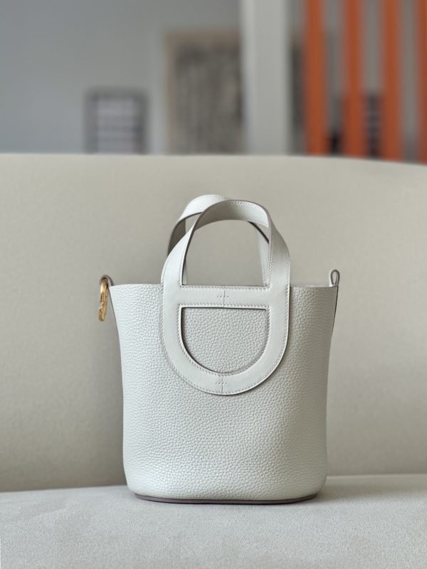 Hermes In-The-Loop 18 Swift Beton (8L) Gold Hardware