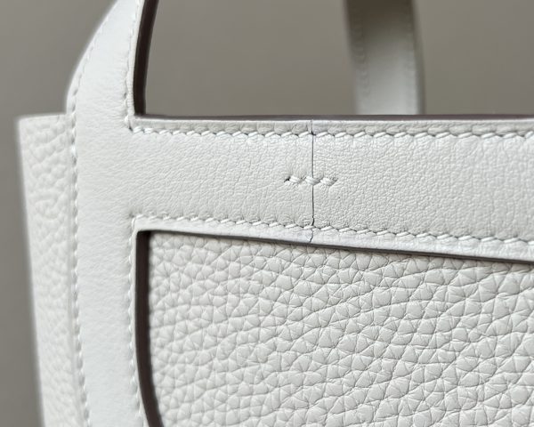 Hermes In-The-Loop 18 Swift Craie (10) Palladium Hardware - Image 4