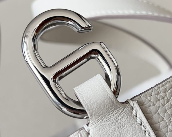 Hermes In-The-Loop 18 Swift Craie (10) Palladium Hardware - Image 7