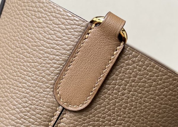 Hermes In-The-Loop 18 Swift Beige de weimar (D0) Gold Hardware - Image 5