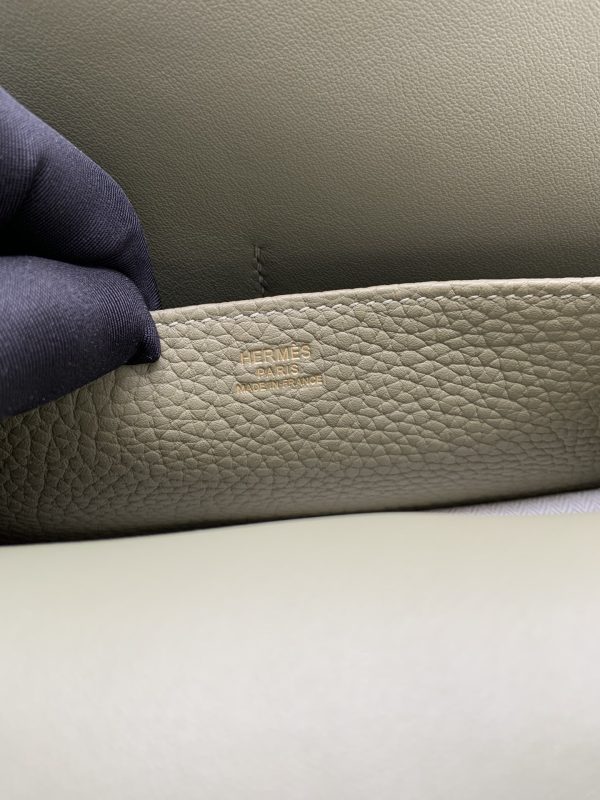 Hermes Halzan 25 Clemence Sauge (Q1) Gold Hardware - Image 2