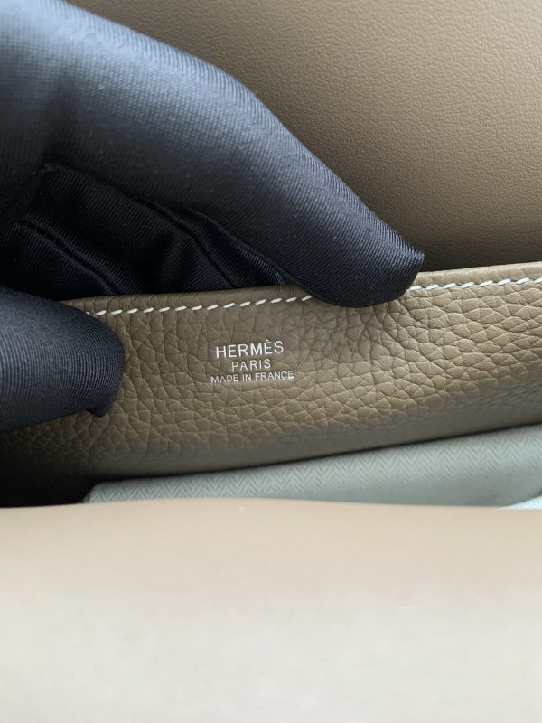 Hermes Halzan 25 Clemence Etoupe (18) Palladium Hardware - Image 6