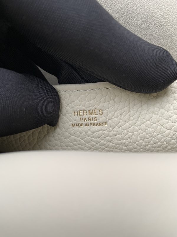 Hermes Halzan 25 Clemence Craie (10) Gold Hardware - Image 6